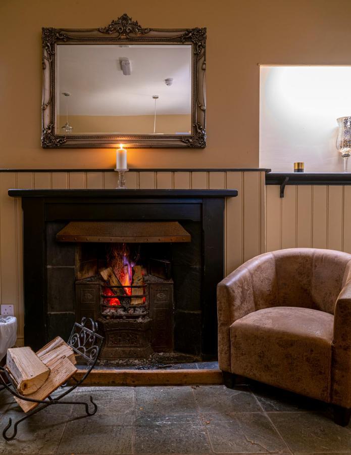 The Kings Head House Bed & Breakfast Стоунхаус Екстериор снимка